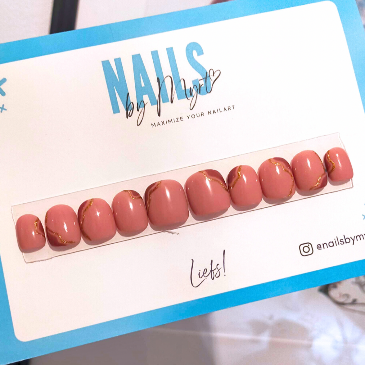 Press on nails Nude with glitter style