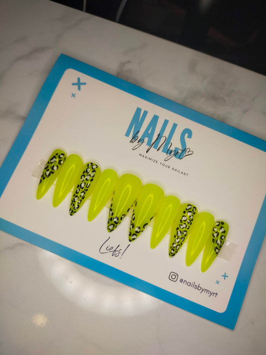 NEON LEOPARD PRINT from Nails by Myrt